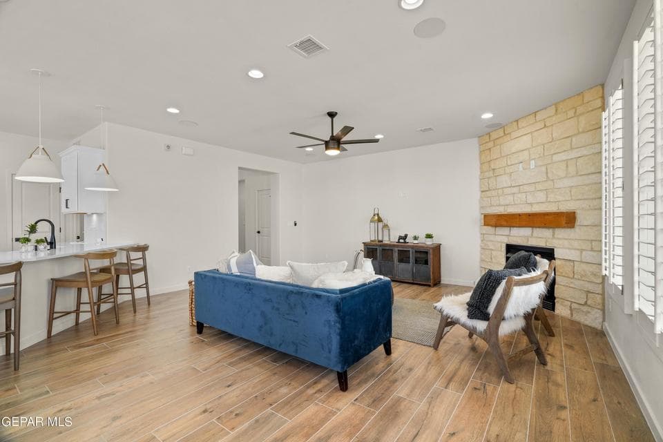 12601 Fredericksburg Ave-13