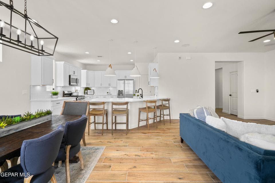 12601 Fredericksburg Ave-17