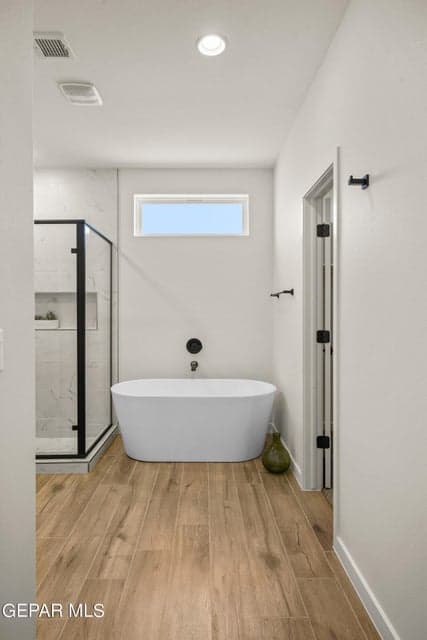 12601 Fredericksburg Ave-30