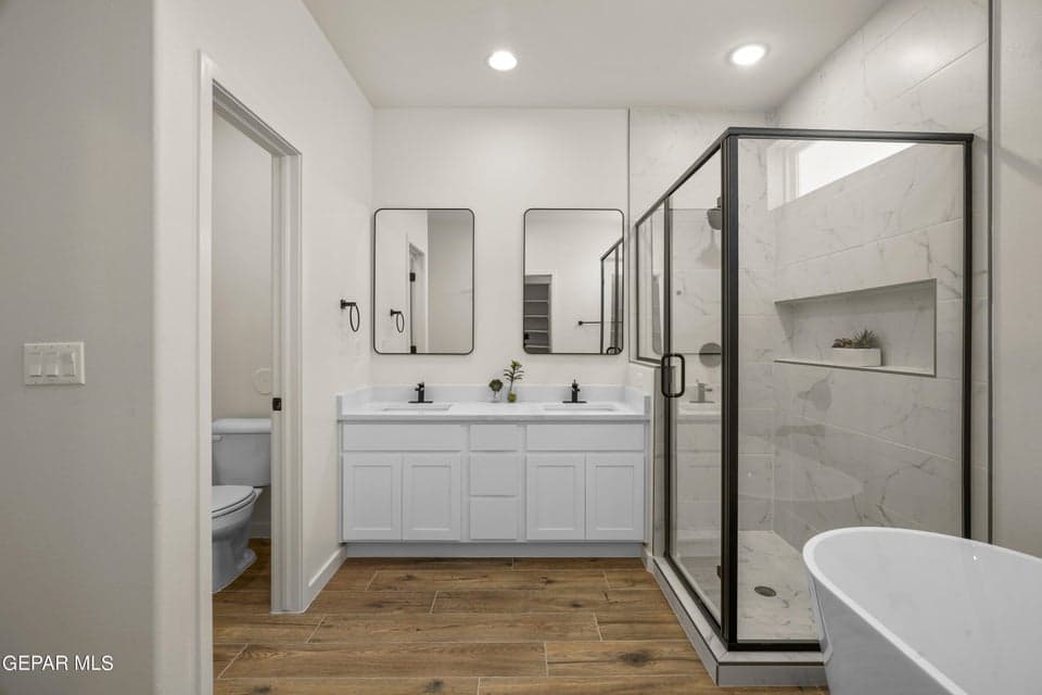 12601 Fredericksburg Ave-32