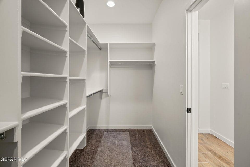 12601 Fredericksburg Ave-35