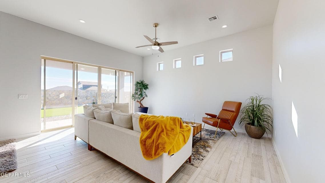 11110-Ground-Cherry-St-12132023_082637