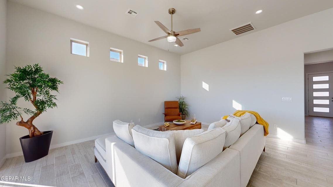 11110-Ground-Cherry-St-12132023_083523