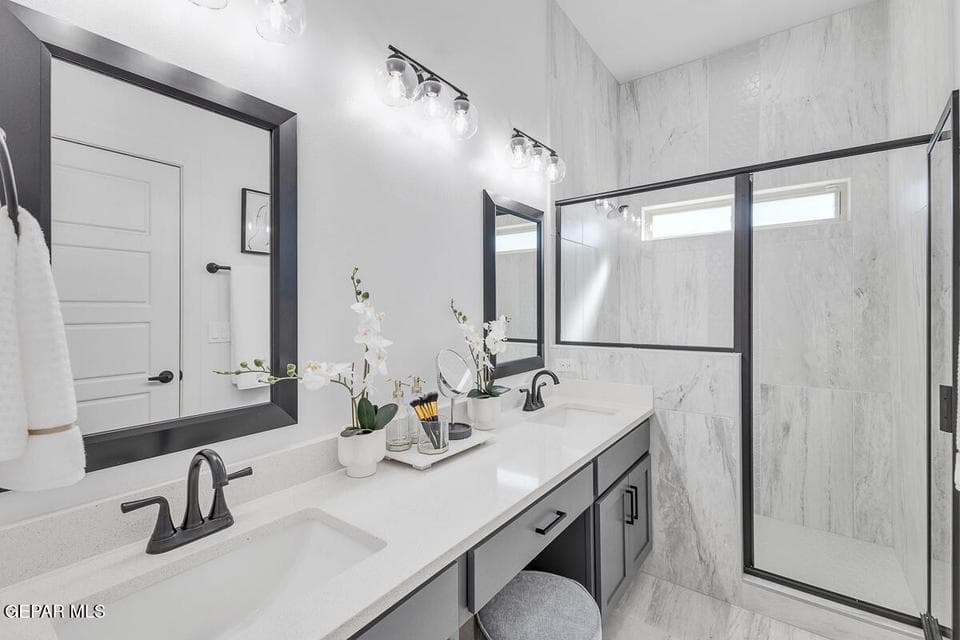 10705 Troy Aikman-24