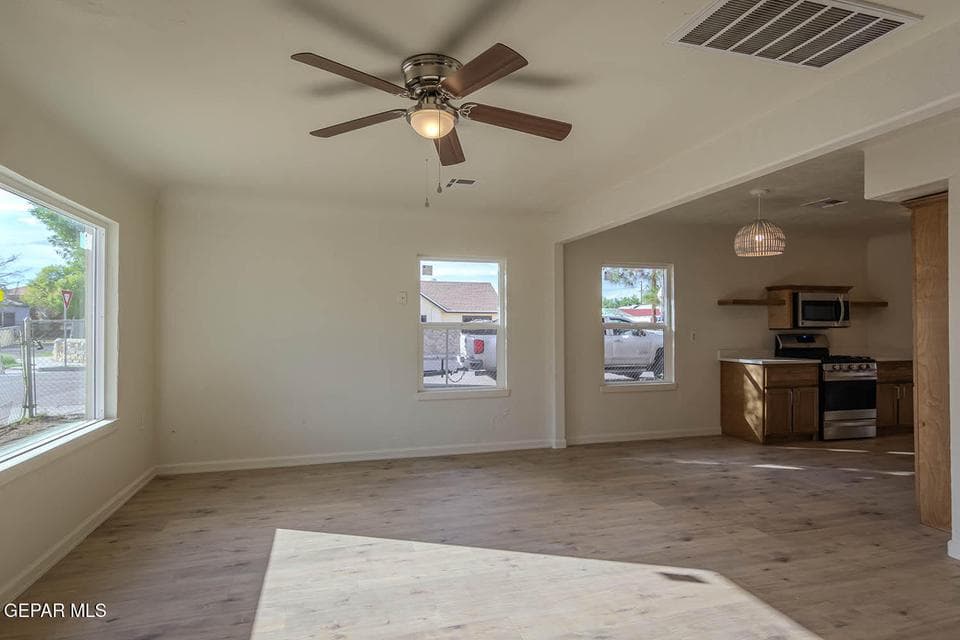 7113 Dale Road _ 007