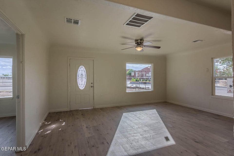 7113 Dale Road _ 009