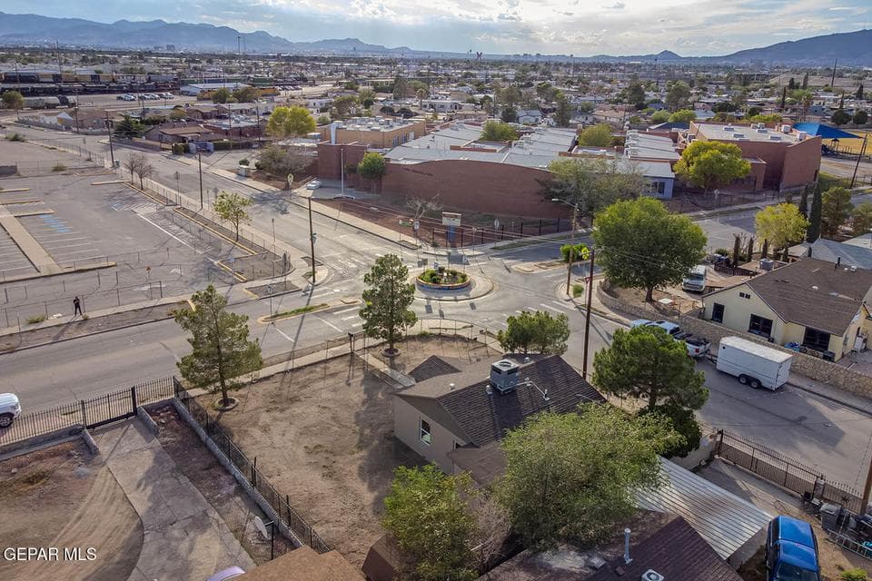 7113 Dale Road _ 055