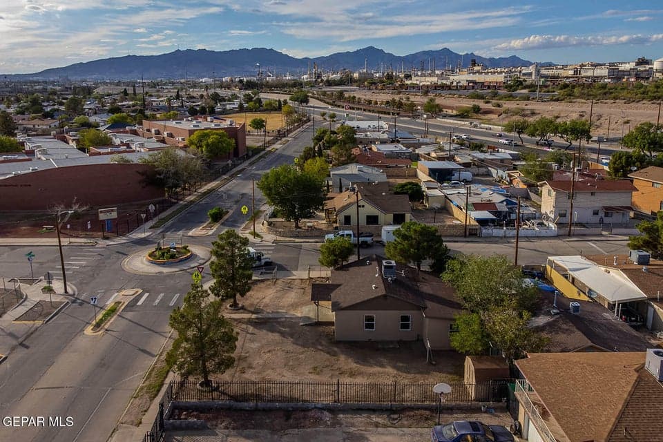 7113 Dale Road _ 056