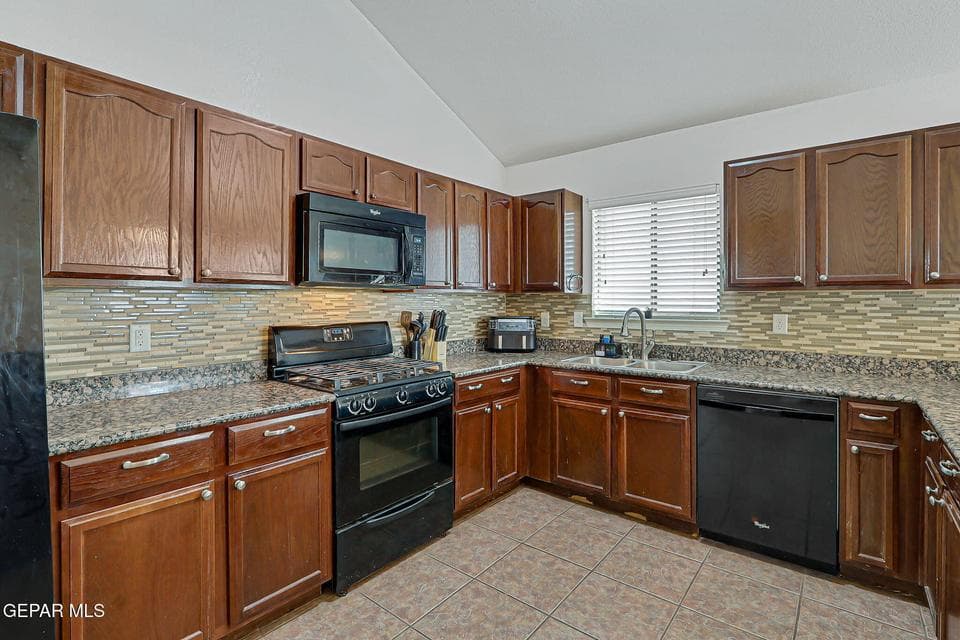 21-web-or-mls-IMG_5462