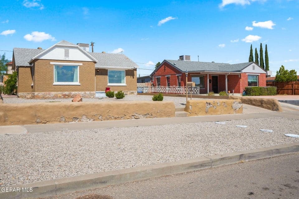 3817 Frankfort Ave-3