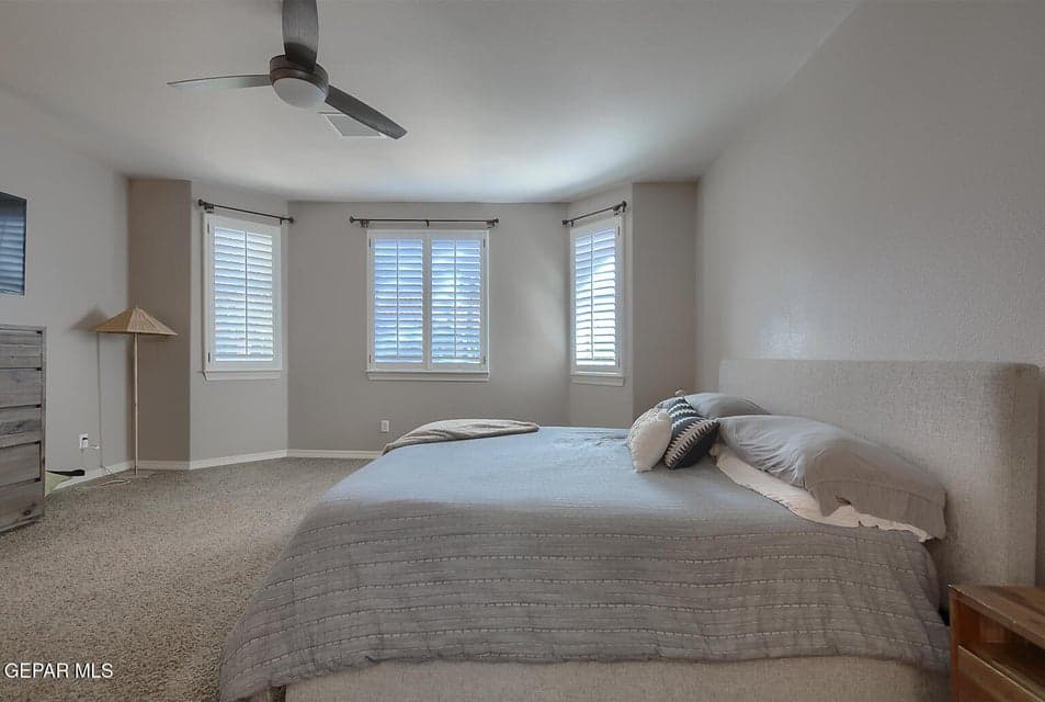 5620-Valley-Maple-M-Bedroom