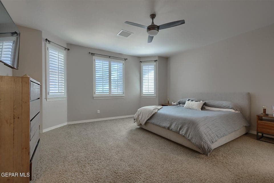 5620-Valley-Maple-M-Bedroom-2
