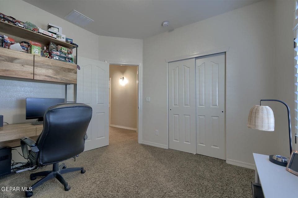 5620-Valley-Maple-Bedroom-2B