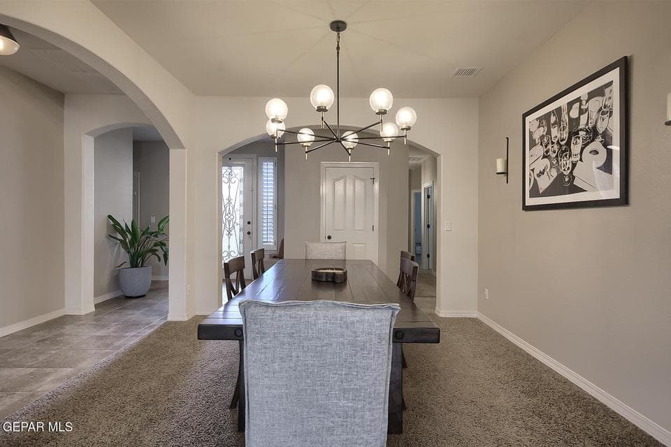 5620-Valley-Maple-Dining-3