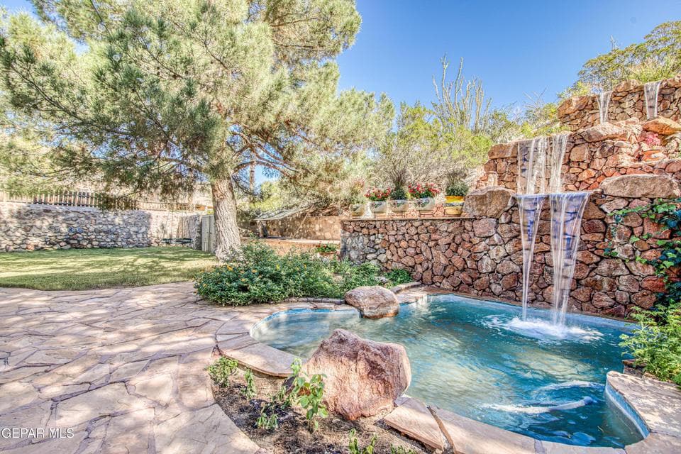 25Ft. three teer Waterfall