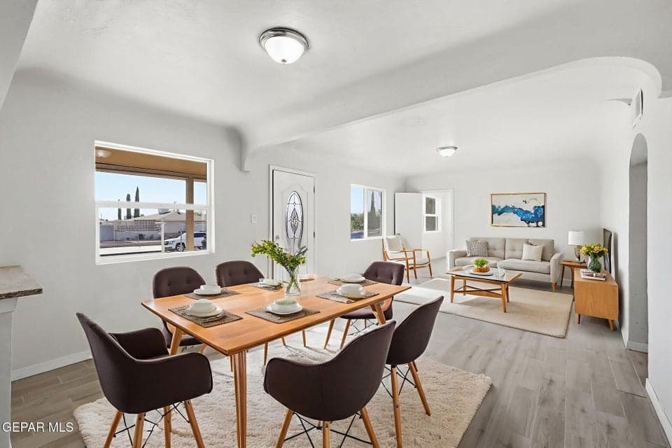 18-web-or-mls-IMG_0730 virtually staged