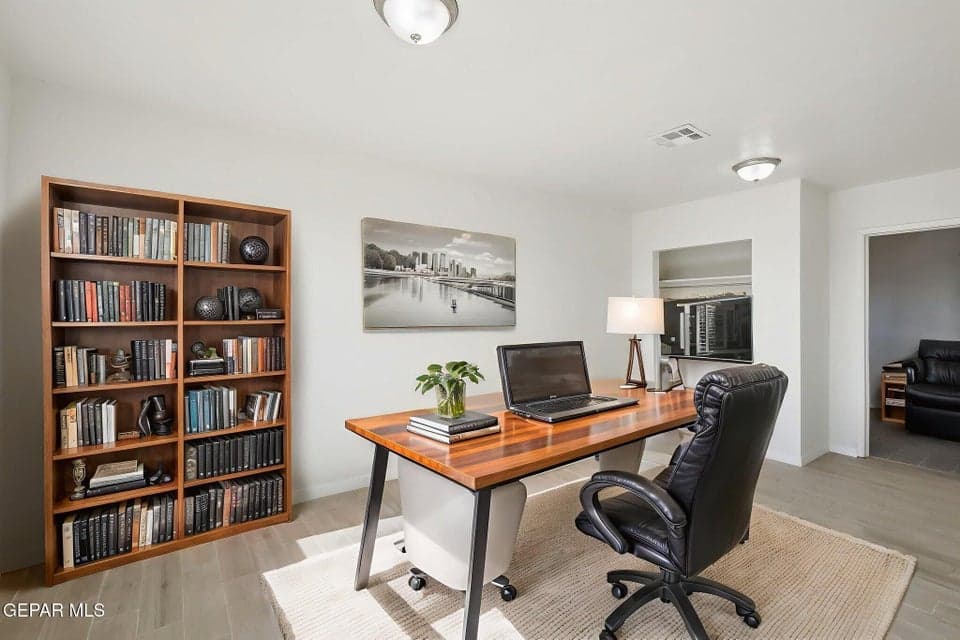 5-web-or-mls-IMG_0655 virtually staged