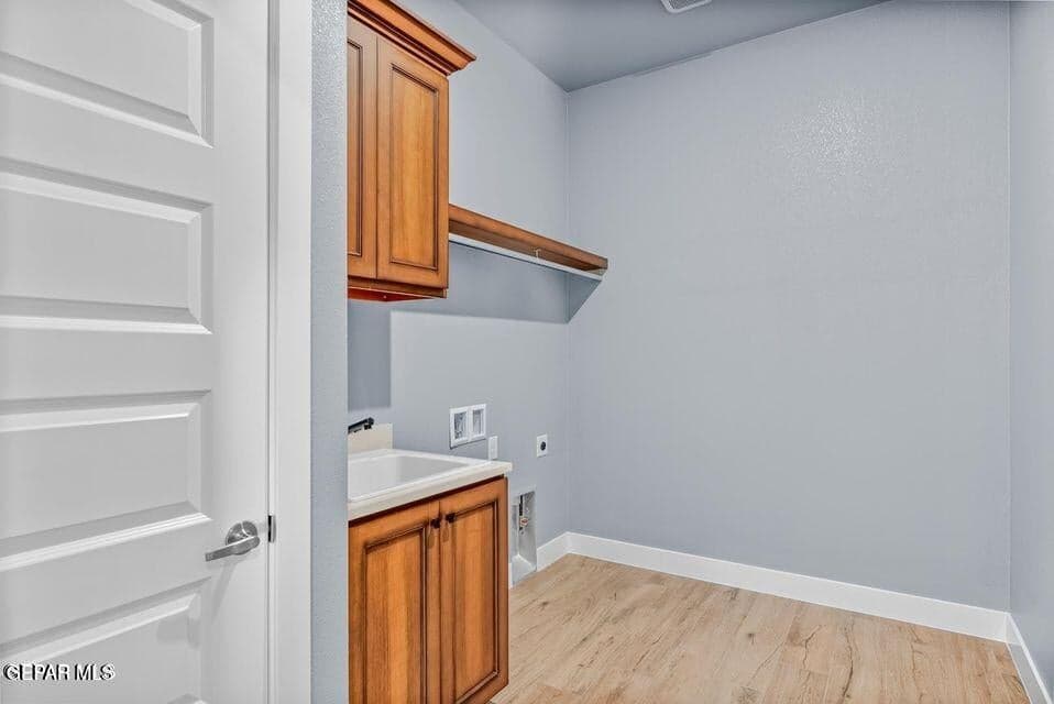 20251121180001069806000000-o