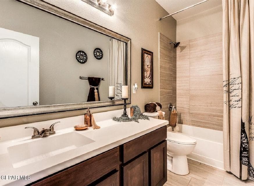 Picture for illustration purposes only. Previous model home.