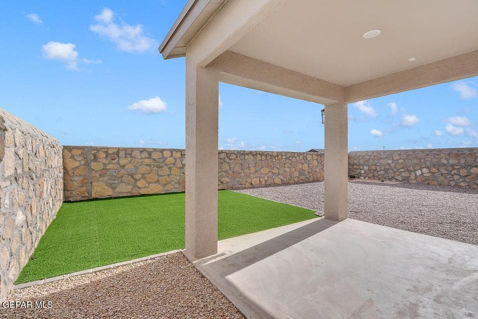 The Rhode Island-Open covered Patio