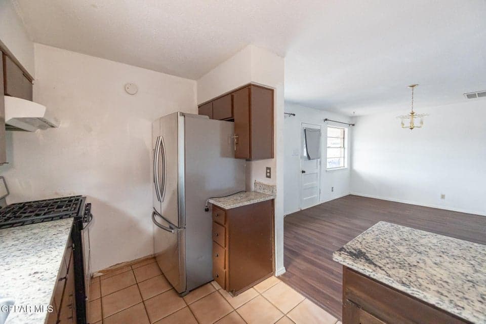 5409 Edmonton Avenue-4