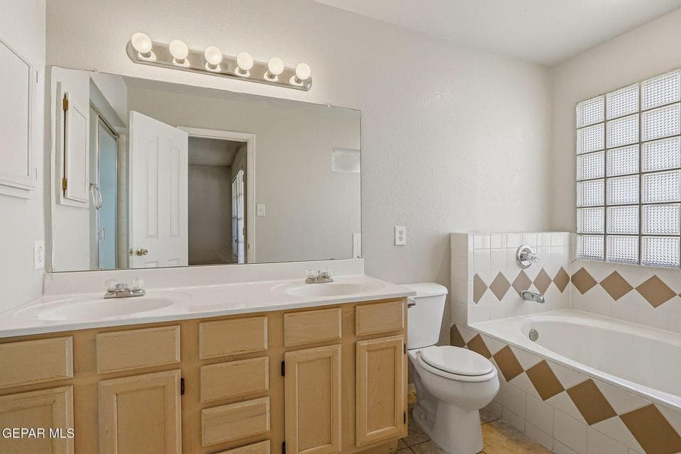 Primary Bathroom #2 Upstairs