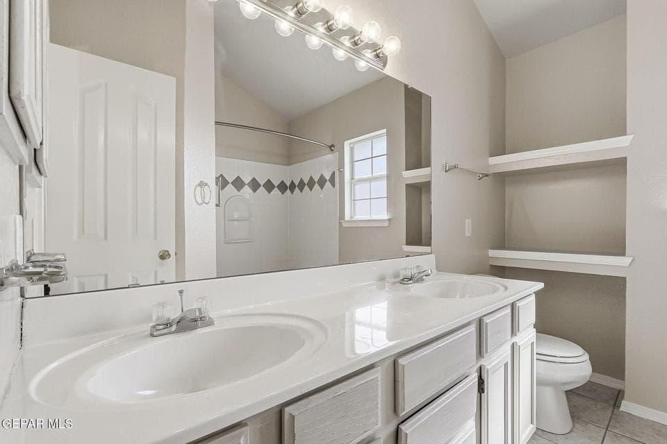 Bathroom #3 Upstairs