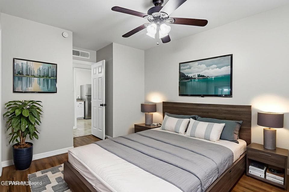 38-web-or-mls-IMG_2885 virtually staged