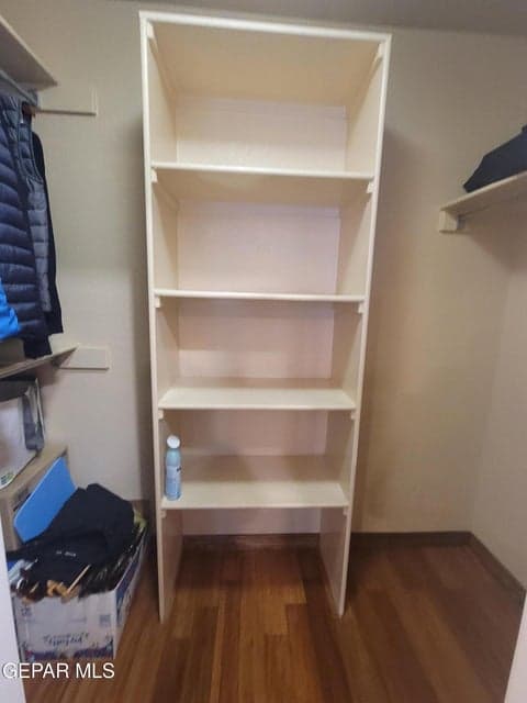 Walk in Closet