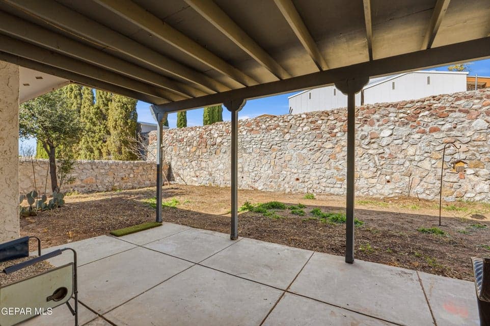 6609 Mesa Grande Ave