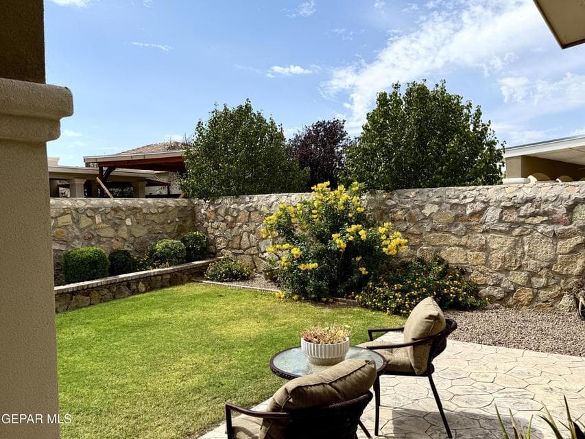 Sit in the midday sun