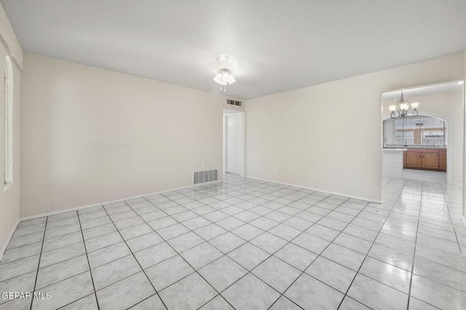 4-web-or-mls-A24I3149