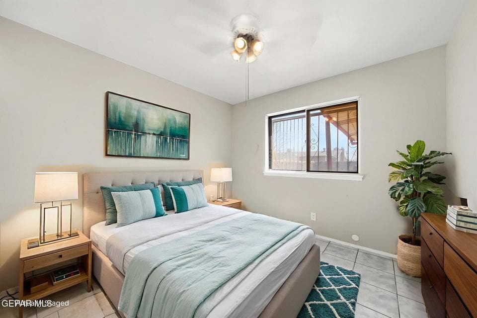 13-web-or-mls-A24I3169 virtually staged