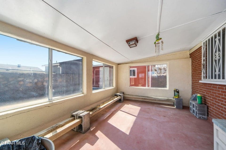 30-web-or-mls-A24I3223