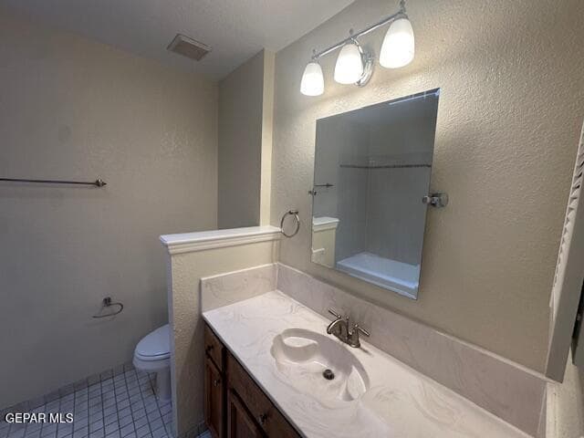 GUEST BATHROOM VIEW I