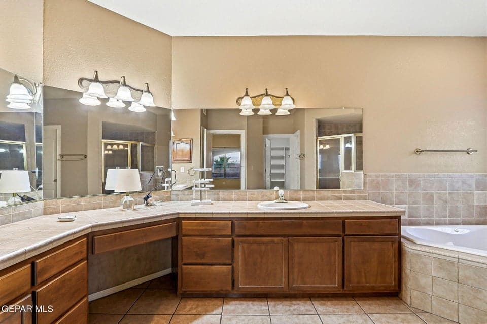 29-web-or-mls-IMG_2203_1