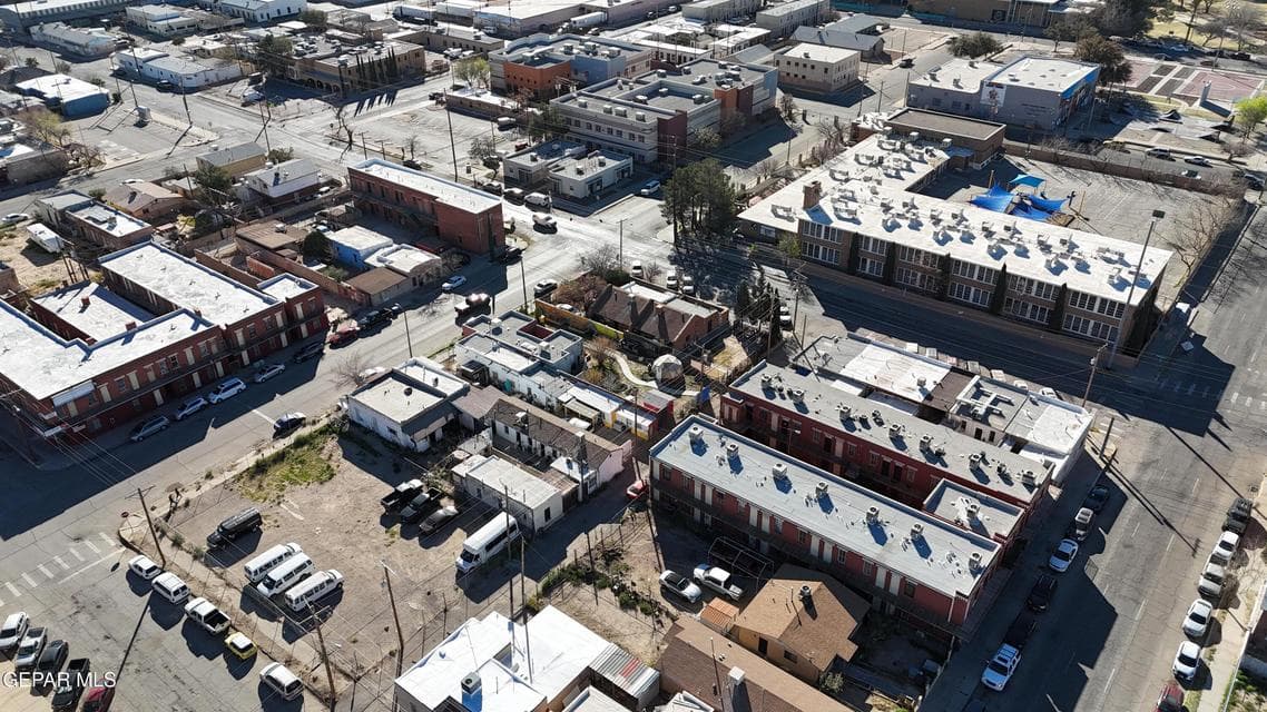 774CED35-E27F-4B7A-B243-8C64C8AF4957