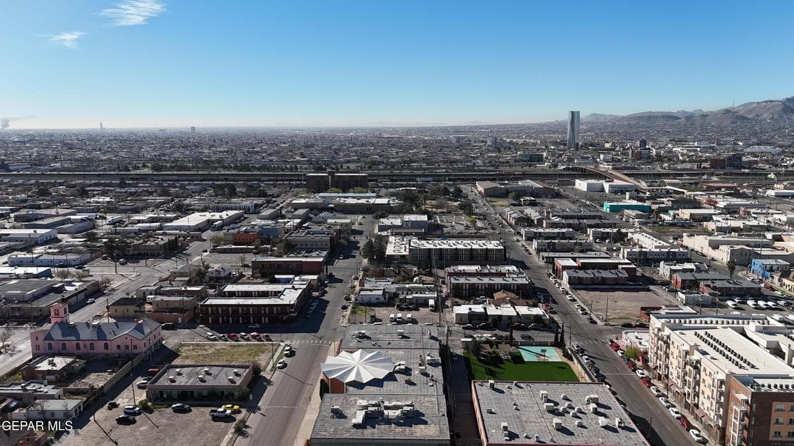 60642B82-B782-431E-8BE7-465074D9858F