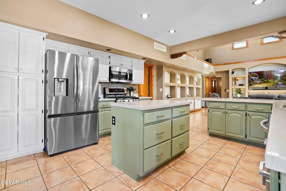 OSCAR PEREZ EDITED-12