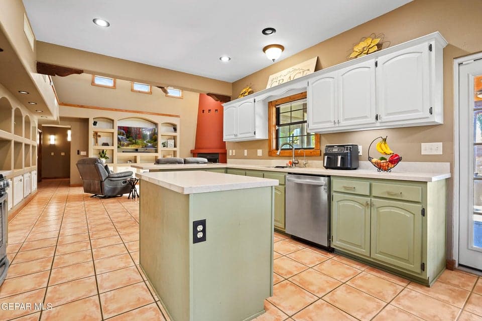 OSCAR PEREZ EDITED-13