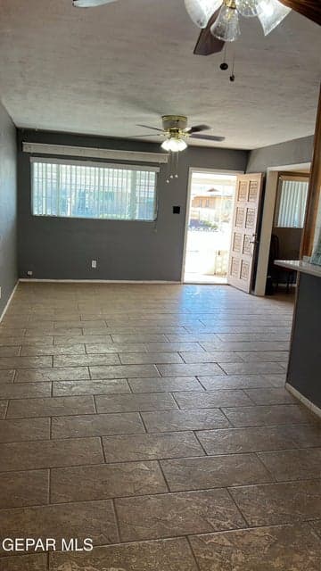 9F51538E-9835-4A0A-8385-1D5984A5BB5E