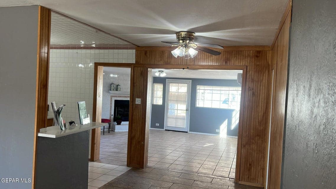 6345DFC6-B2D6-4541-AD11-302023A0E043