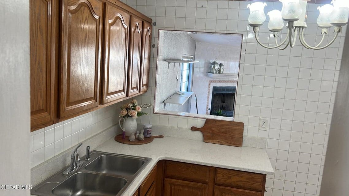 A227AEB4-AF40-4BE8-9A6A-B302BA2EAC46