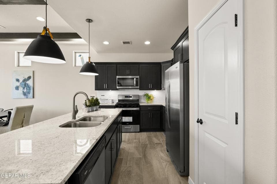 525 Paseo Dulce-13
