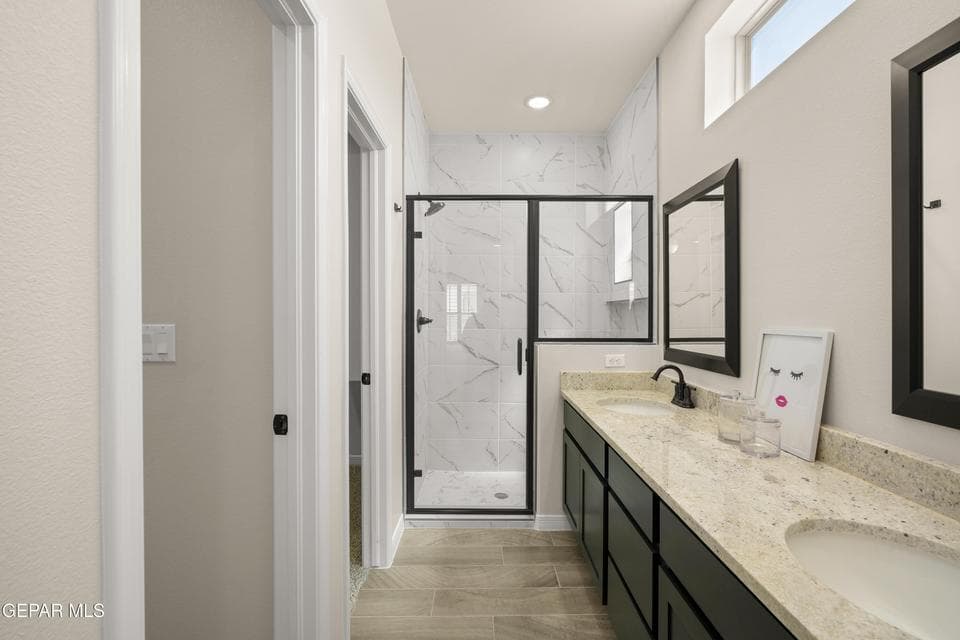 525 Paseo Dulce-38