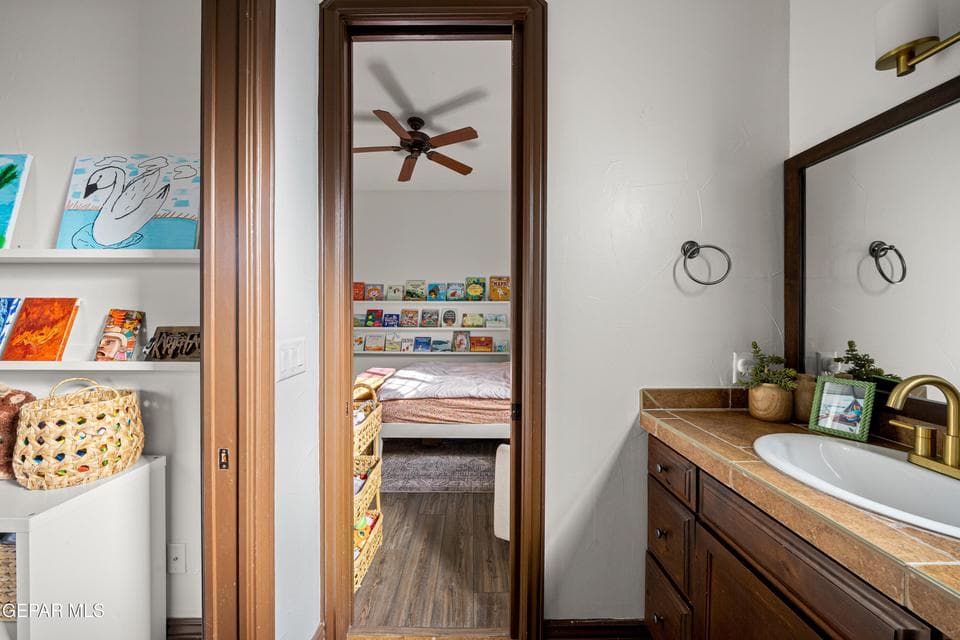 6252 -Franklin-Ridge-MLS-Camera-Guy-36