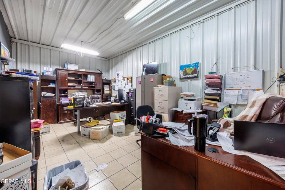 Bldg 1 additional office