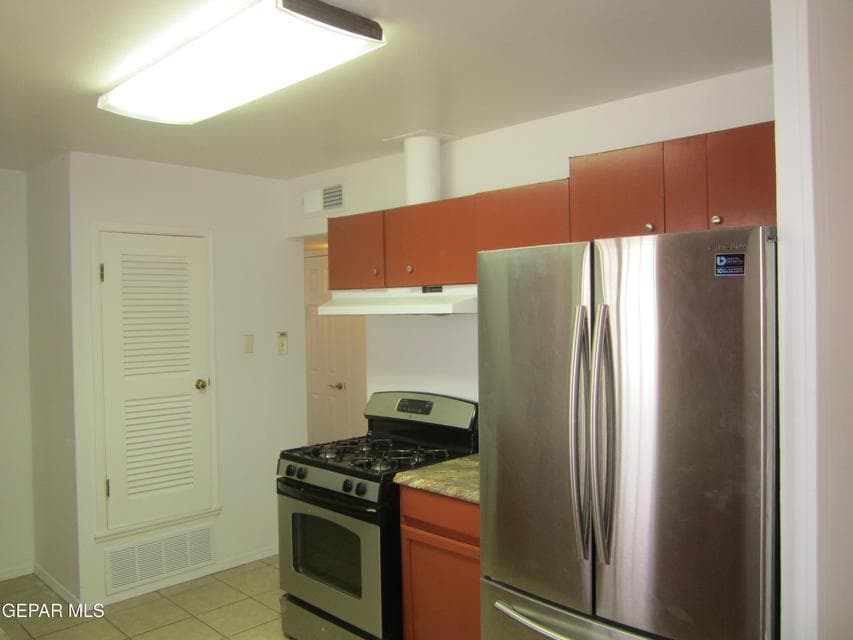 10309 Wilshire Pics 006