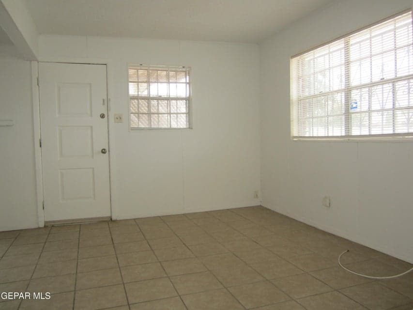 10309 Wilshire Pics 020