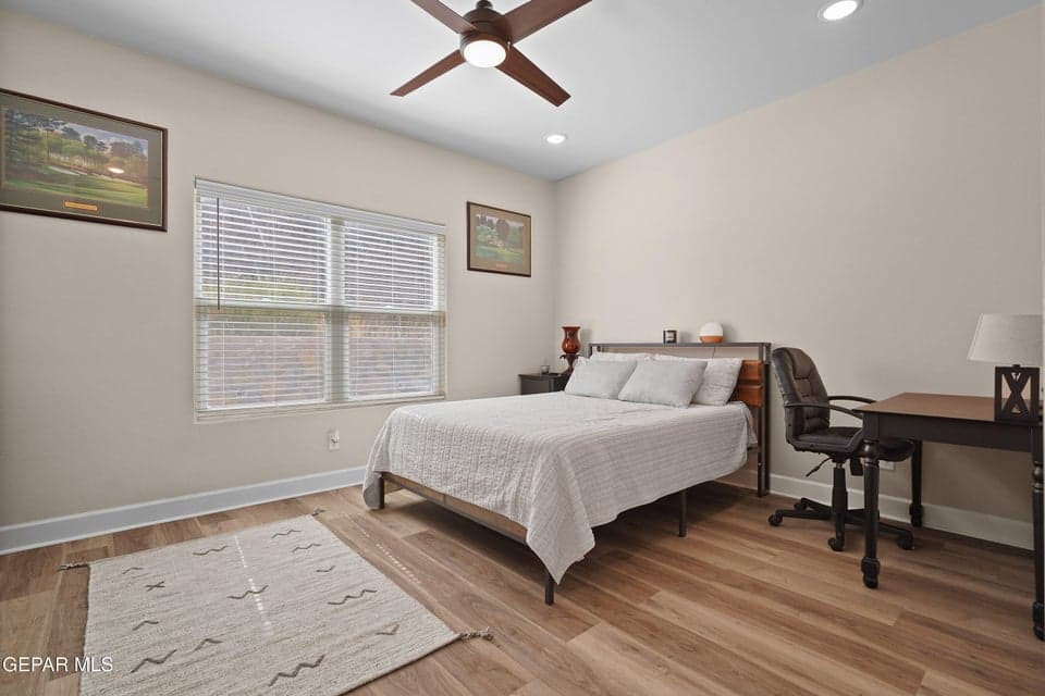 This room can be used as a main floor primary suite